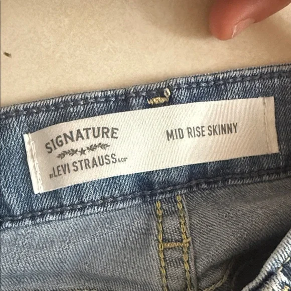 Levi's Mid Rise Skinny Jeans - Light Blueπ― - Picture 2 of 7